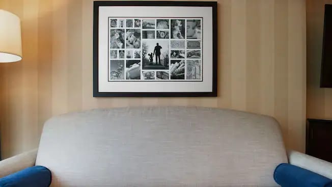 Disneyland Hotel - Premium View Room Detail